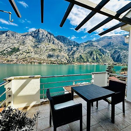 Kotor Muo Apartments C3 Bagian luar foto