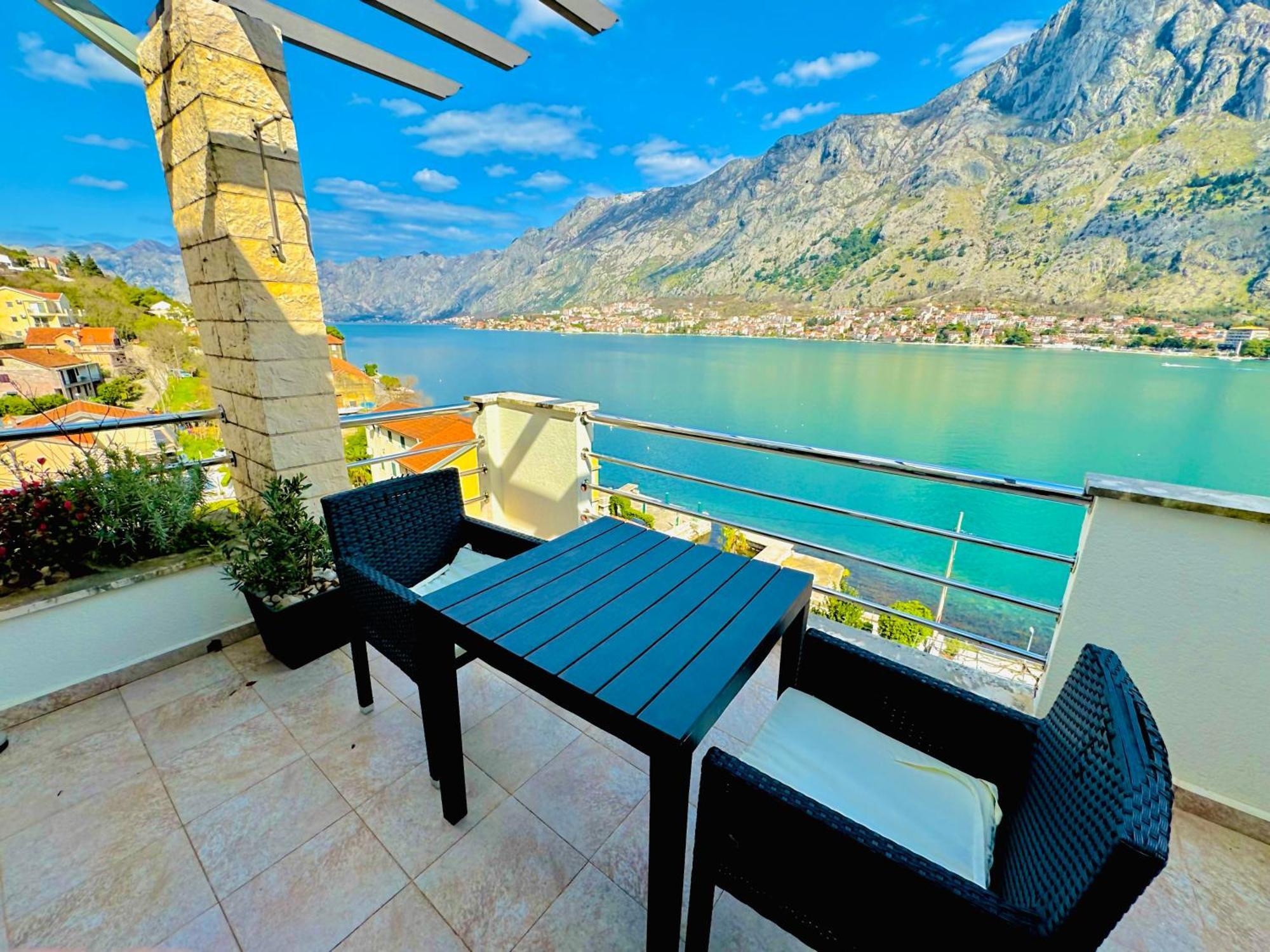 Kotor Muo Apartments C3 Bagian luar foto